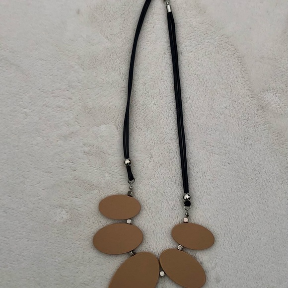 Bohemian Necklace Cork & Silver Metal Black Oval - Picture 7 of 7